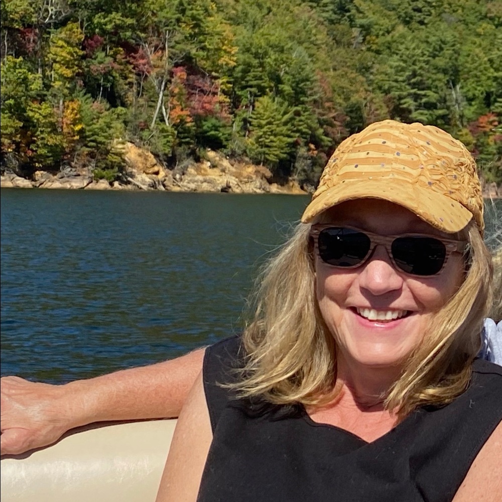 Meet your Posher, Christine